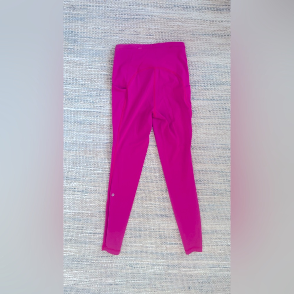 Lululemon yoga pants size 4, lightly worn